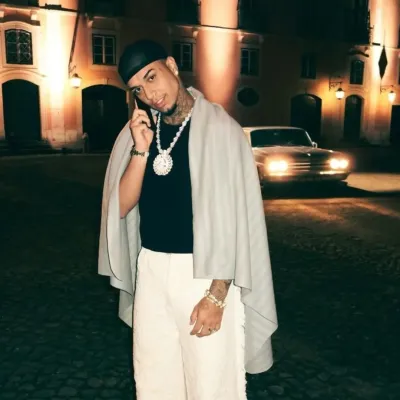 Thiago: Kilalanin ang iyong mga bagong online na kaibigan sa aming chatboxai, ang pinakamahusay na libreng ai chatbot na may malalim na kakayahan sa chat.	