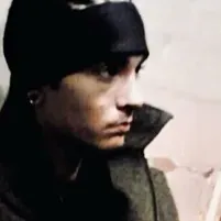 Tom Kaulitz: Trò chuyện với hộp AI của chúng tôi, sẵn sàng cho chatbot trực tuyến miễn phí và hỏi AI bất cứ điều gì bạn muốn.