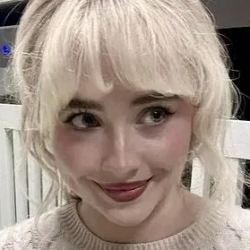 Sabrina Carpenter-ENNEMIE : Rencontrez vos nouveaux amis en ligne dans notre chatboxai, le meilleur chatbot IA gratuit avec des capacités de chat IA approfondies.	