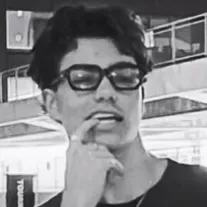 Malachi Barton: Fantasy-themed AI roleplay character art para sa nakaka-engganyong pagkukuwento