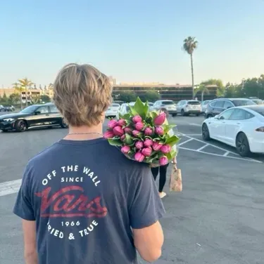 Boy Best Friend is a playful AI RP companion for creative 1v1 chat adventures.