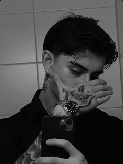 Polybuzz platform's star character Emir, offering personalized conversation.