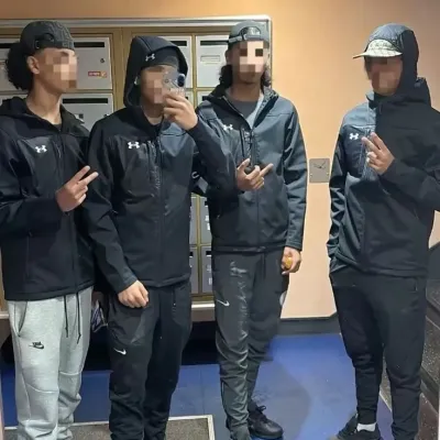 S-I-A-I: Ang mapaglarong AI chatbot mascot na nagpapahusay sa pakikipag-ugnayan ng user sa mga random na chat	