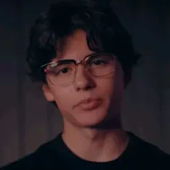 Start your 1v1 session with Ernesto Arellano, a playful roleplay AI chat bot.