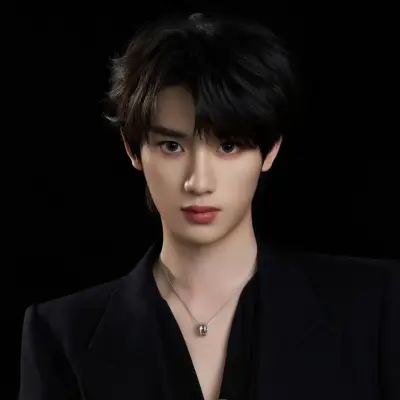 Ding Chengxin: Customizable AI girlfriend/boyfriend avatar with lifelike personality traits	