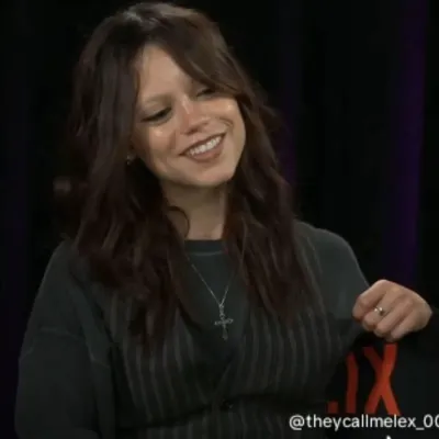 Jenna Ortega: Gặp gỡ nhân vật chính trong thế giới AI của chúng tôi, với danh sách đặc điểm nhân vật và khả năng trò chuyện bằng AI.	