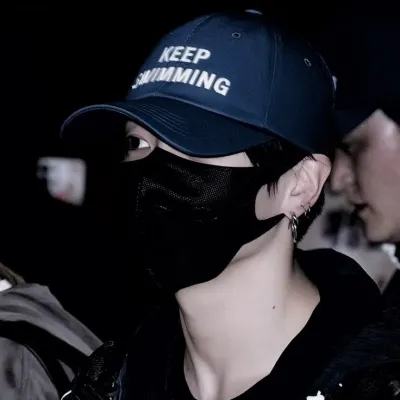 Jung Kook: Converse com nossa caixa de IA, pronta para chatbot online gratuito e pergunte à IA o que quiser.	