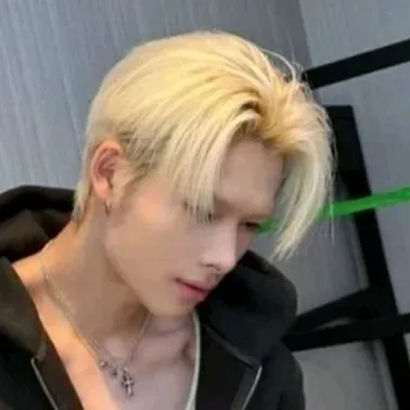 Nishimura Riki: Conheça o personagem principal do nosso mundo de IA, com lista de características de personagem e recursos de bate-papo de IA.