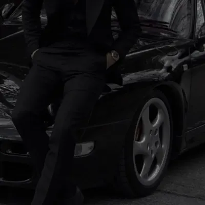 The Mafia Gang: Customizable AI girlfriend/boyfriend avatar with lifelike personality traits	