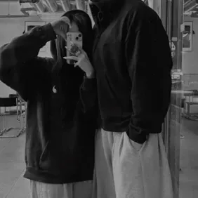 005- Cameron Walker: Conheça o personagem principal do nosso mundo de IA, com lista de características de personagem e recursos de bate-papo de IA.	