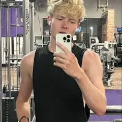 Explore endless storylines with Sam Golbach , your interactive roleplay AI chat bot free.