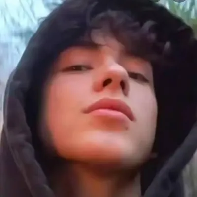 カイ: 深い会話のための感情的に知的な AI コンパニオン ポートレート	