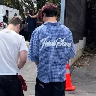 Malachi Barton-bf: Secure AI chatbot avatar with encrypted 1v1 chat capabilities	