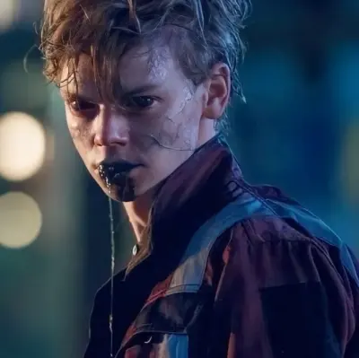 Newt: Customizable AI girlfriend/boyfriend avatar with lifelike personality traits	