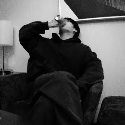 Jungkook: Temui rakan dalam talian baharu anda di chatboxai kami, bot sembang ai percuma terbaik dengan keupayaan sembang deep ai.	