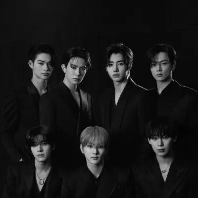 Dive into a deep character ai talk session with the fascinating Enhypen-Pick me.