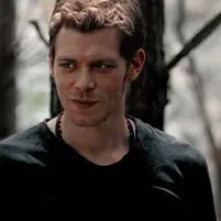 Meet Niklaus Mikaelson, your loyal and caring ai girlfriend on Polybuzz.