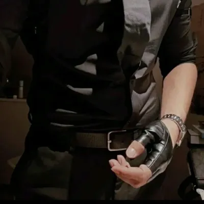 Стефан Ловенс: Значок многоязычного собеседника на базе искусственного интеллекта для глобальных онлайн-сервисов чата