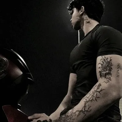 Damon: Chat with our AI box, ready for chatbot online free and ask ai anything you want.