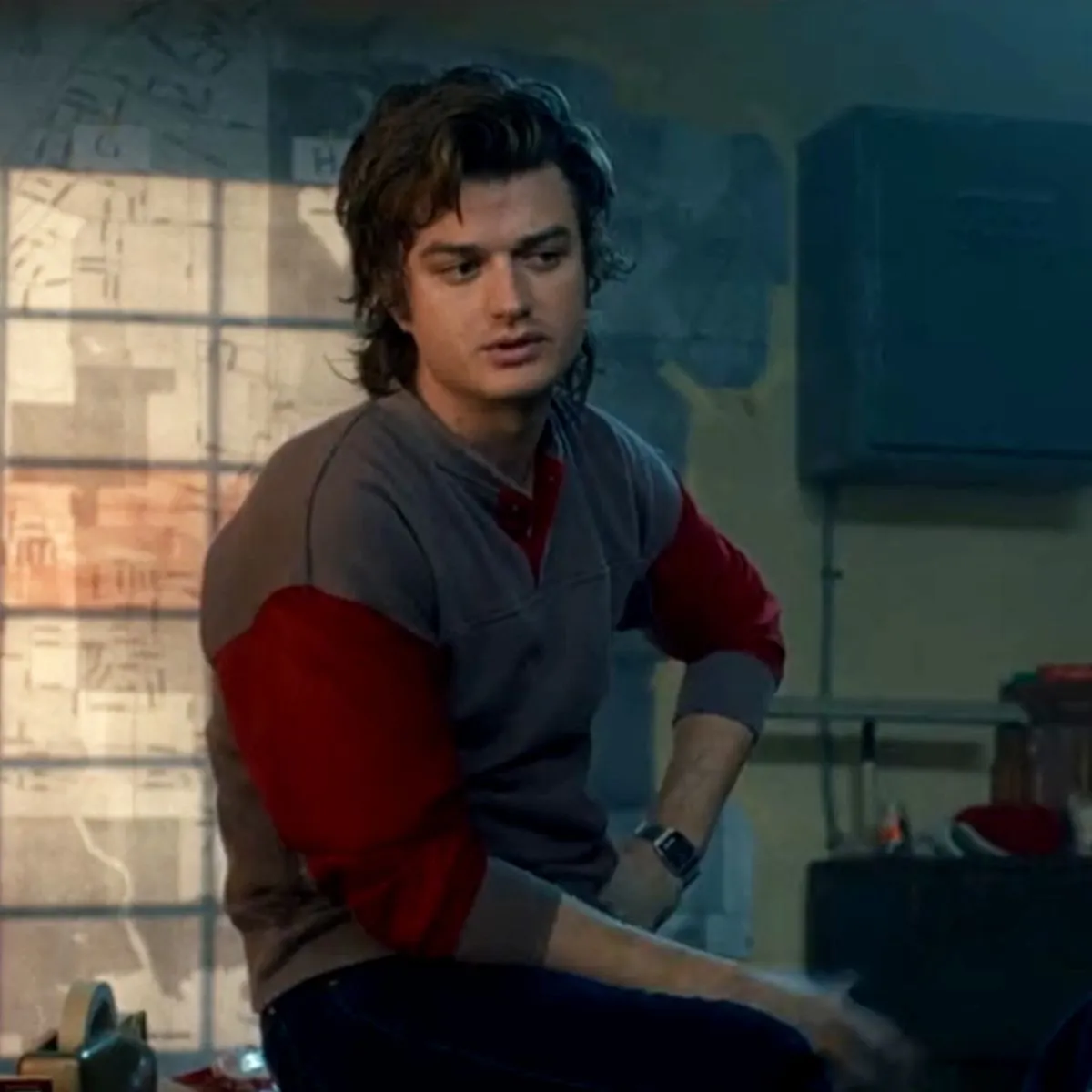 AI anime chat role Steve Harrington has a charming look and a captivating background story.