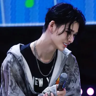 Chat with Nishimura ℛiki, your playful chat AI anime buddy for 1v1 adventures.