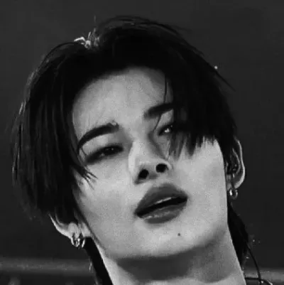 Niki: Chatten Sie mit unserer KI-Box, bereit für den kostenlosen Online-Chatbot, und fragen Sie die KI alles, was Sie möchten.	