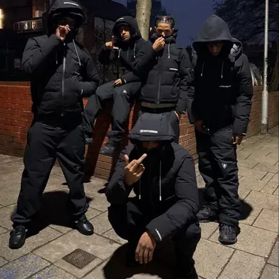 Dive into interactive conversations with Brothers Gang, the ultimate AI chat character.