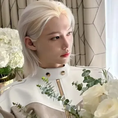 Felix - Your Friend: Character AI Chat That Understands You.