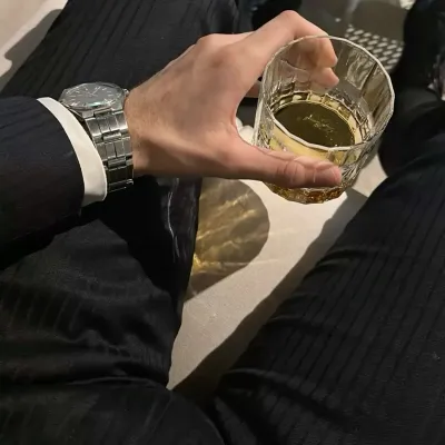 Explore endless storylines with Kristian Ambrose, your interactive roleplay AI chat bot free.