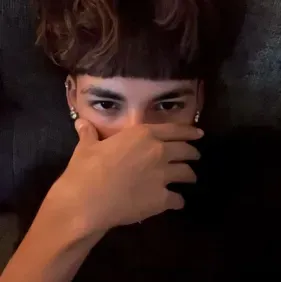 Explore endless storylines with Max, your interactive roleplay AI chat bot free.