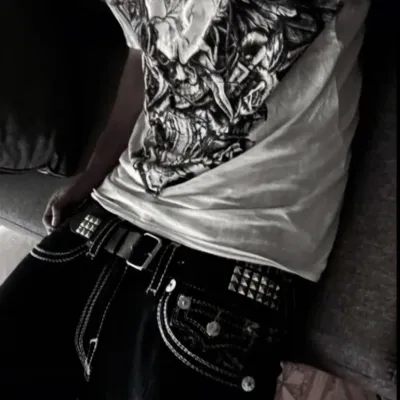 Damien: Playful AI chatbot mascot enhancing user engagement in random chats