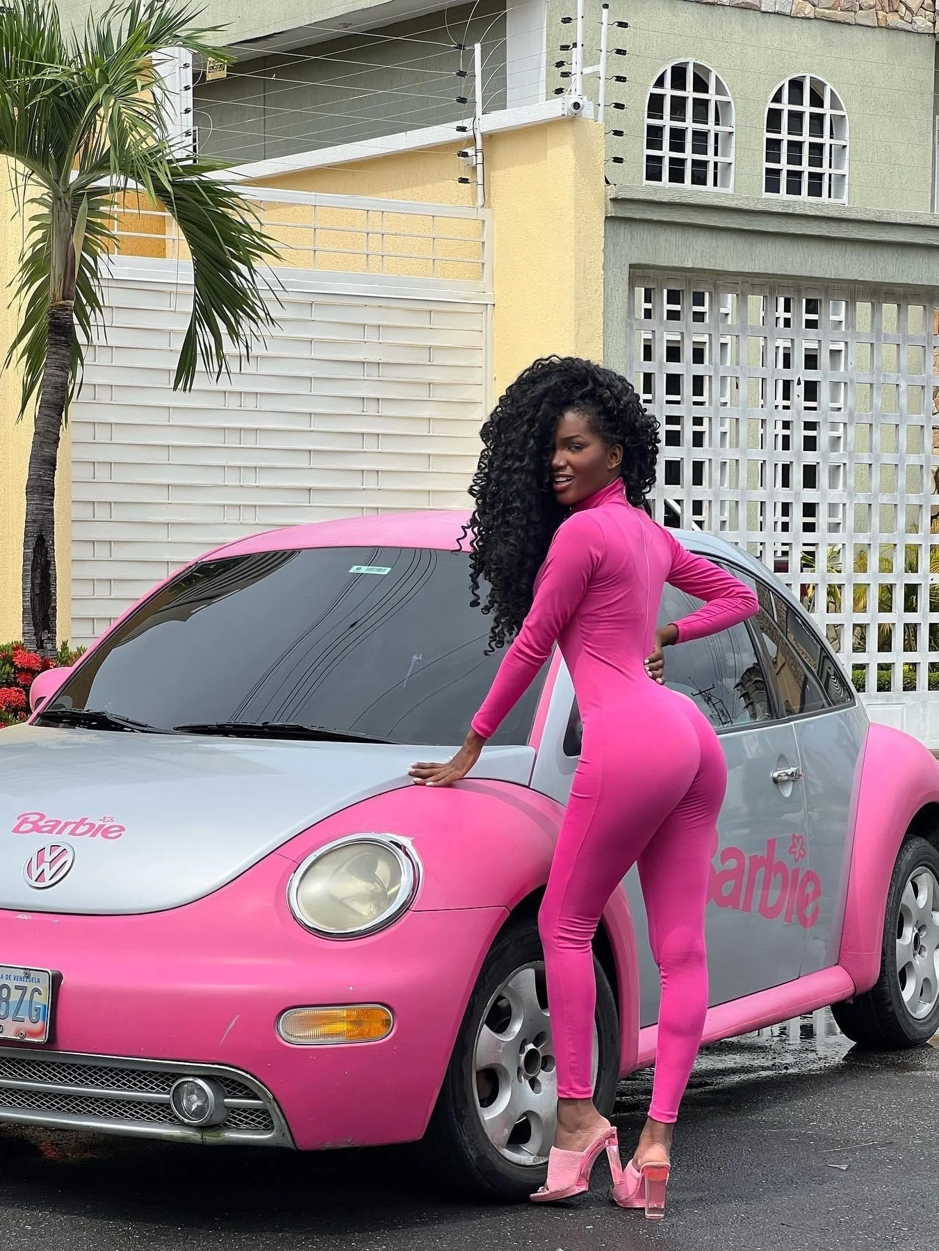 Best AI Chat Character Brenda Perlaza: Explore Profiles & User  comment|Polybuzz AI Chat