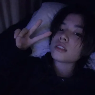 Louis Elliot Jourdain Lim: Seni karakter AI roleplay kreatif untuk obrolan pedas dan skenario fantasi