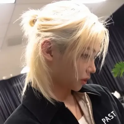 Felix-Hyunlix: Nako-customize na AI girlfriend/boyfriend avatar na may parang buhay na mga katangian ng personalidad
