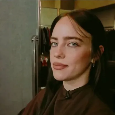 Billie Eilish wlw: Seni watak AI main peranan kreatif untuk senario sembang pedas dan fantasi