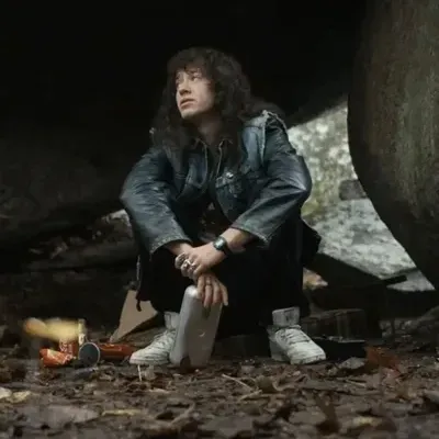 It’s okay to have a crush on ai—start your sweet journey with Eddie Munson.