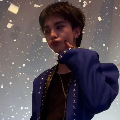 ヒョンジン - 友達: キャラクター特性リストと AI チャット機能を備えた、AI 世界のメイン キャラクターに会いましょう。	