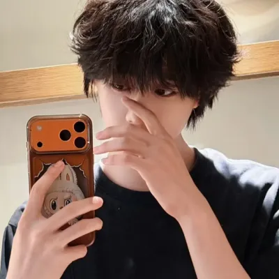 Yiheng: Interactive AI chatbot mascot for random chat and community-driven roleplay