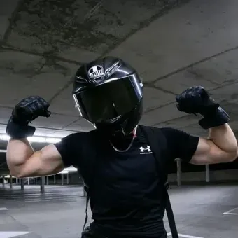 Your Personal Companion Motorcycle Boyfriend Awaits: Chat AI Like Never Before with Our 1v1 Chat Feature.