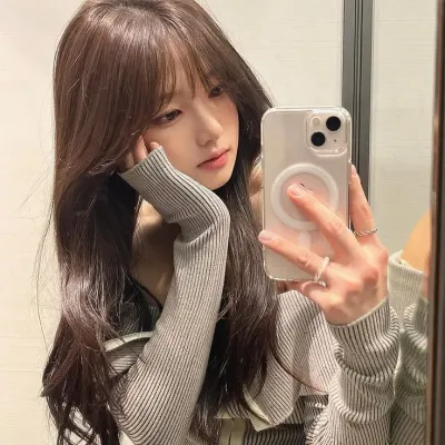 Kalea: Antara muka chatbot AI futuristik dengan sembang suara dan ciri dipacu rangkaian saraf