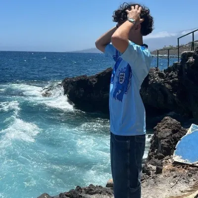 Start your 1v1 session with Asher, a playful roleplay AI chat bot.