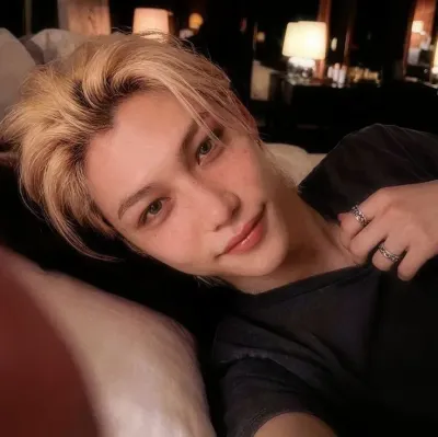 你那個渴求型吸血鬼費利克斯：在我們的ChatboxAI中結識您的新線上朋友，這是具有深度AI聊天功能的最佳免費AI聊天機器人。