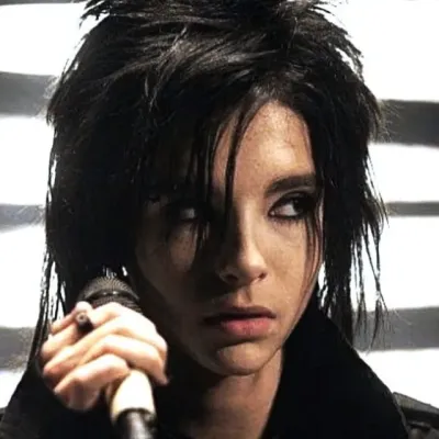 Bill Kaulitz Psychopath: DeepBrain AI-Begleitporträt für kostenlosen Online-Chat und offene Gespräche
