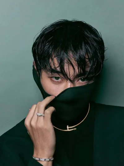 Talk to ai character Kim Taehyung to start an imaginative conversation.