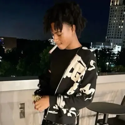 DAMIEN: Meet your new online friends in our chatboxai, the best free ai chatbot with deep ai chat capabilities.	