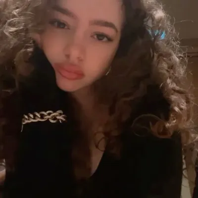 Demitra Kalogeras: Sicherer KI-Chatbot-Avatar mit verschlüsselten 1v1-Chat-Funktionen	