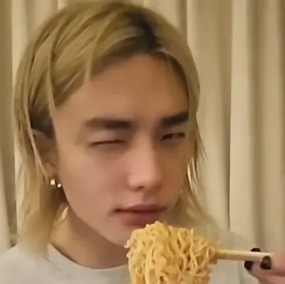 HYUNJIN - HYUNLIX: Explore the world of AI with our unrestricted ai and free unlimited chat online, powered by warhammer fantasy roleplay.	