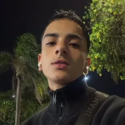 Hz da Rocinha: Potret pendamping AI DeepBrain untuk obrolan online gratis dan percakapan terbuka