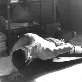 Military Man is a playful AI RP companion for creative 1v1 chat adventures.