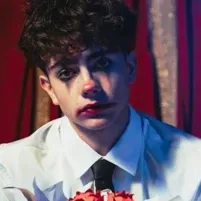 Lukas urkijo_: Makipag-chat sa aming AI box, handa na para sa chatbot online nang libre at tanungin ang anumang gusto mo.	